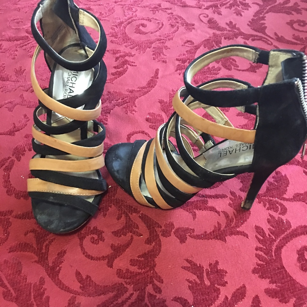 Black and tan Michael Kors sandles